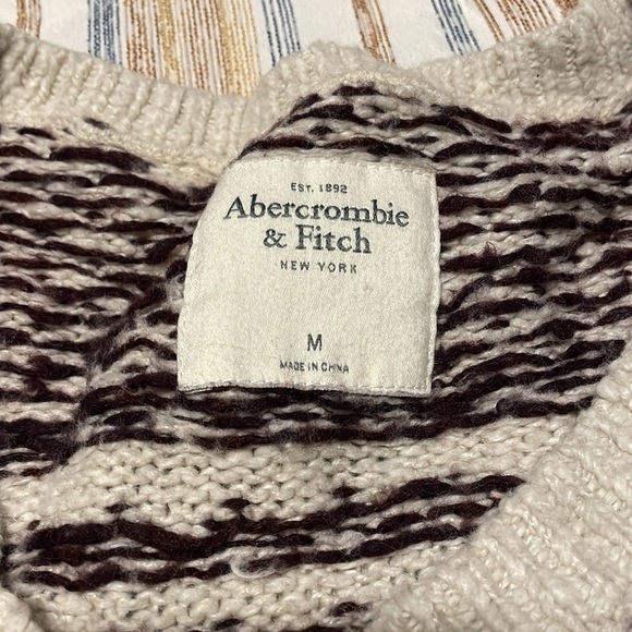 Abercrombie & Fitch Sweater - Picture 2 of 2